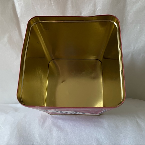 90s Neilson's Crispy Crunch Advertising Tin box baby Metal box Antique vintage - Picture 4 of 16